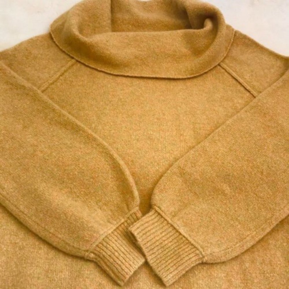Free People Echo Beach Wool Sweater. S - Picture 4 of 8